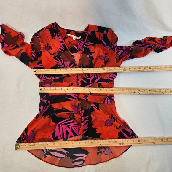 VERONICA BEARD Old Money Y2K Pevero Red Floral Stretch Silk Babydoll Top Size 2. - Picture 16 of 17